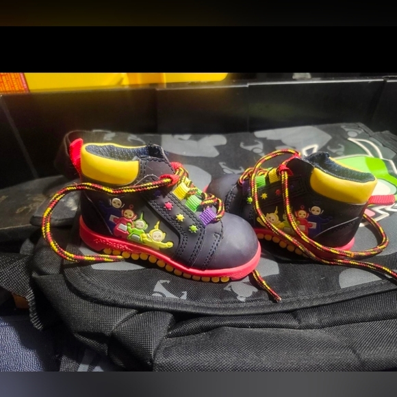 Teletubbies Other - 1990s Teletubbies Kids Shoes